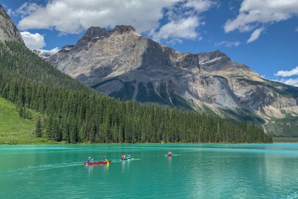 takakkaw falls to emerald lake